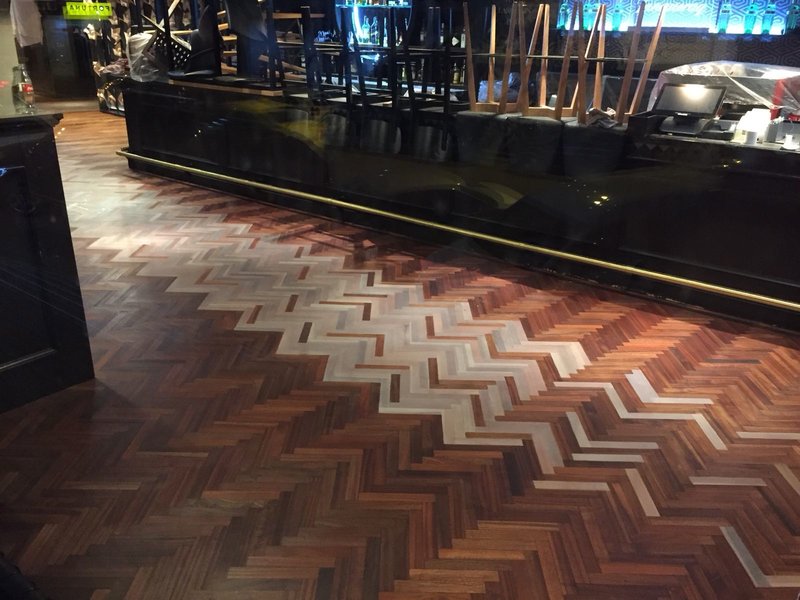 Real Wood Floors - Comercializare, montaj si reconditionare parchet